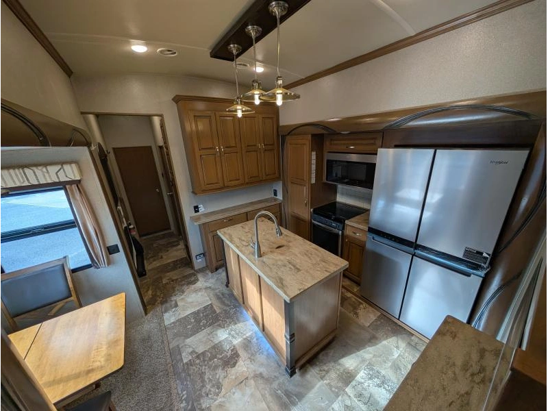 Forest River Cedar Creek 38fl 2019 alt
