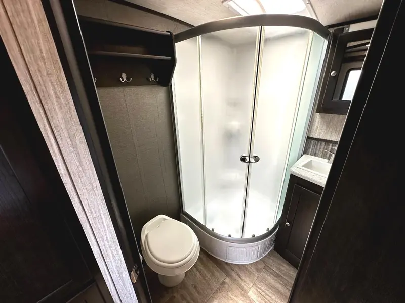 2018 Cruiser RV Shadow cruiser 225RBS thumbnail 18