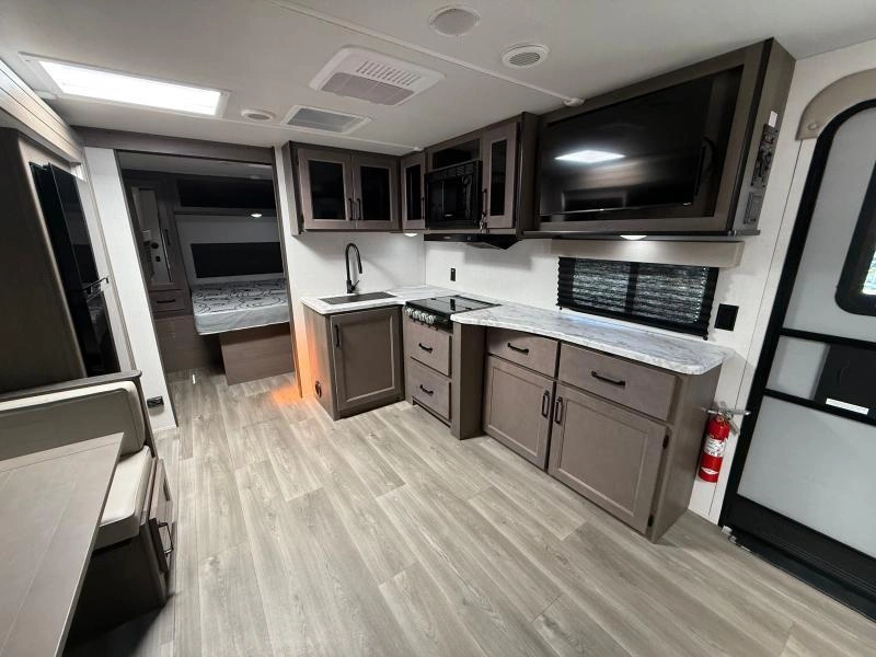 Grand Design Transcend 221rb 2024 alt