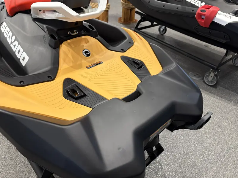 2026 Sea-Doo Spark for 3 Convenience Package (Sound System) thumbnail 12
