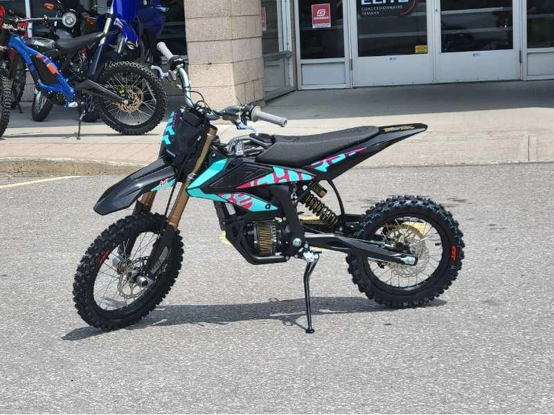 Surron Hyper Bee 2026 alt
