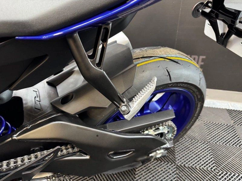 2026 Yamaha Yzf-r1 alt