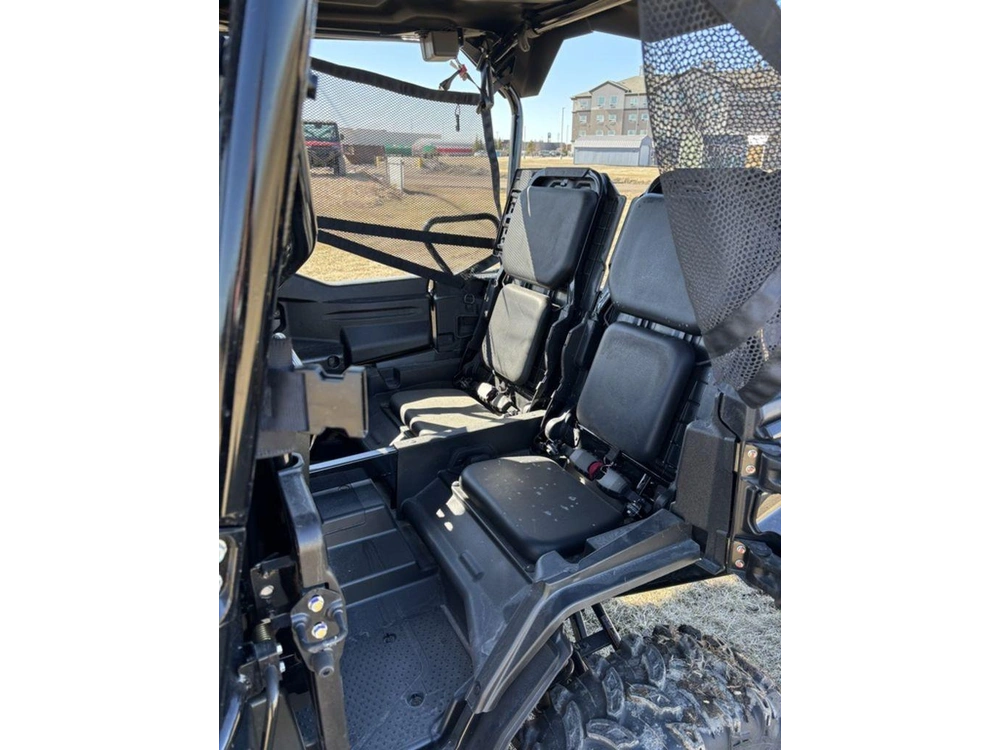 2025 Honda Pioneer 1000-5p Dlx alt