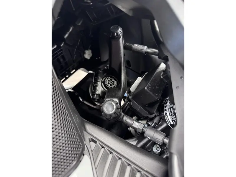 2026 Honda Gold Wing Tour thumbnail 32