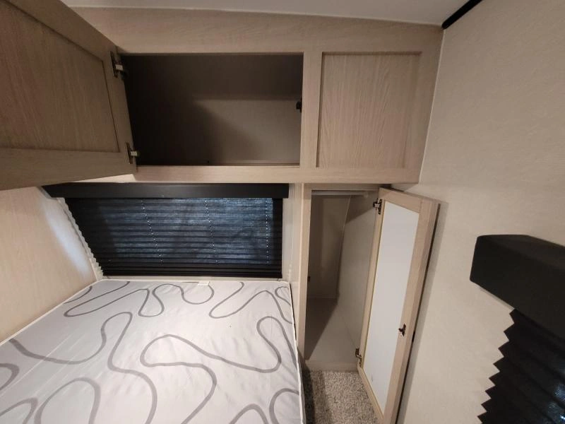 Coachmen Apex 213rds 2023 alt