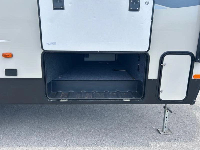 Coachmen Chaparral 29bh 2019 alt