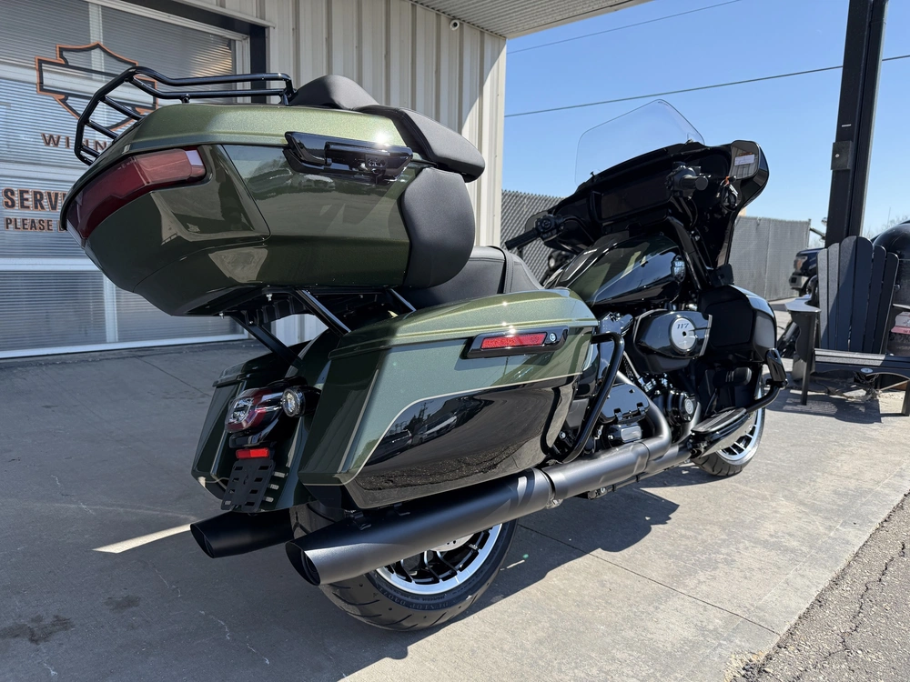 2026 Harley-davidson Street Glide Limited alt