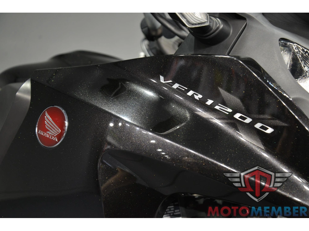 2016 Honda Vfr1200x alt