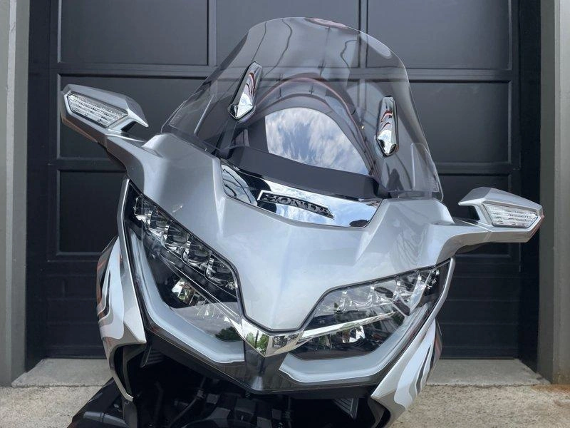 2025 Honda Gold Wing alt