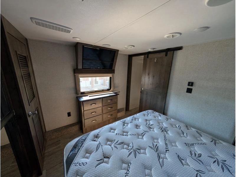 Keystone Rv Montana 3700lk 2019 alt