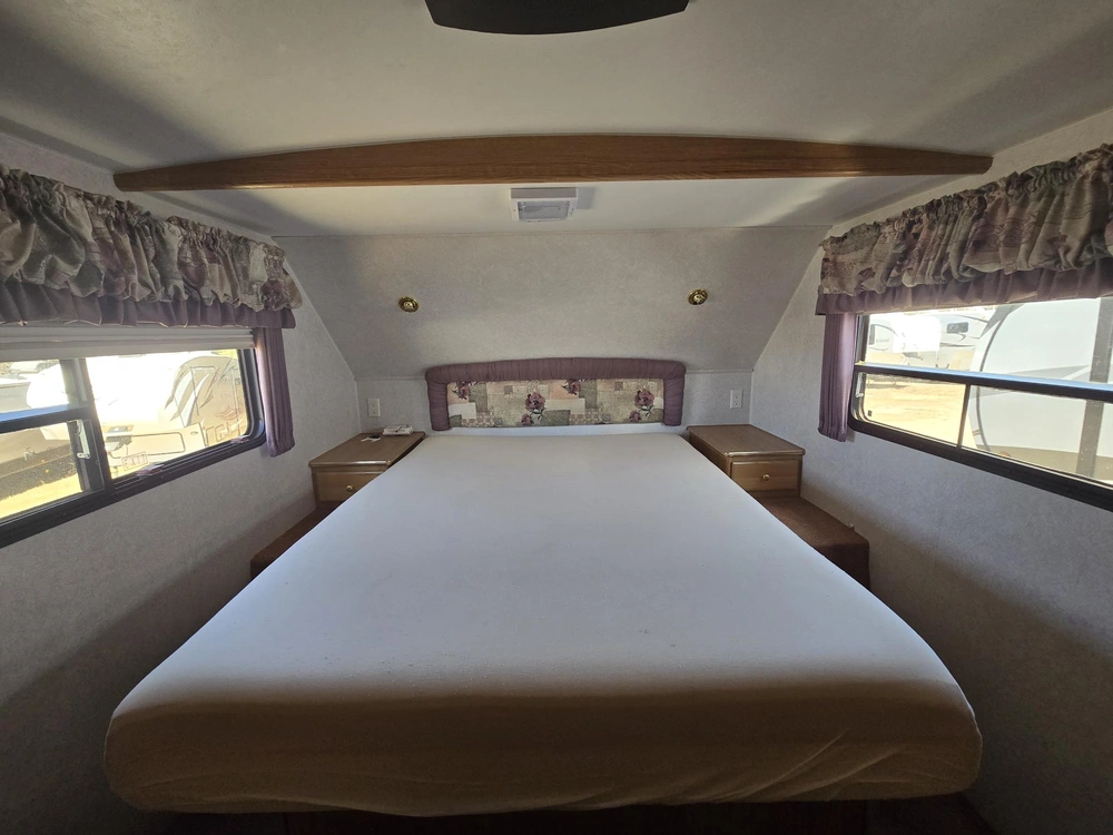 2002 Other Glendale, Titanium 28e33 alt