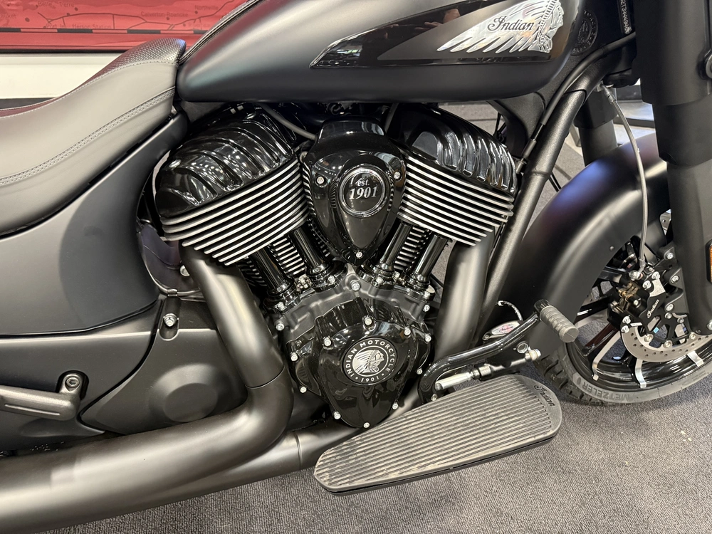 2026 Indian Motorcycle Springfield Dark Horse alt