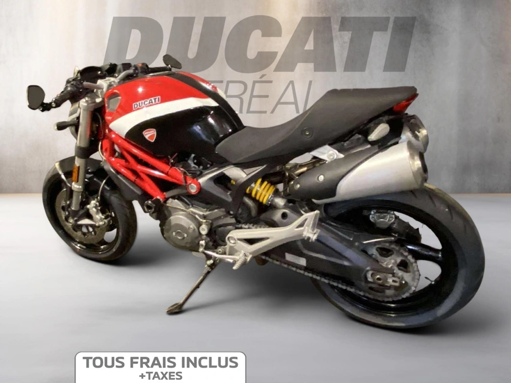 Ducati Monster 696 2010 alt