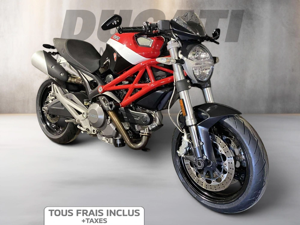 Ducati Monster 696 2010 alt