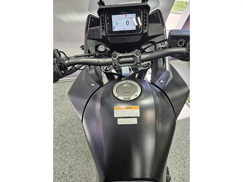 2025 Honda NX500 thumbnail 6
