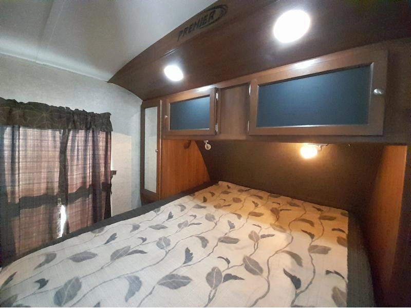 Keystone Rv Bullet 22rbp 2014 alt
