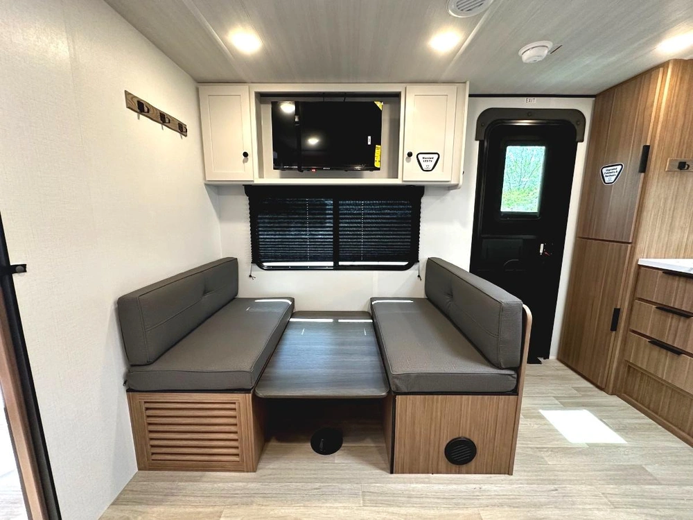 Keystone Rv Passport 210rkc 2026 alt