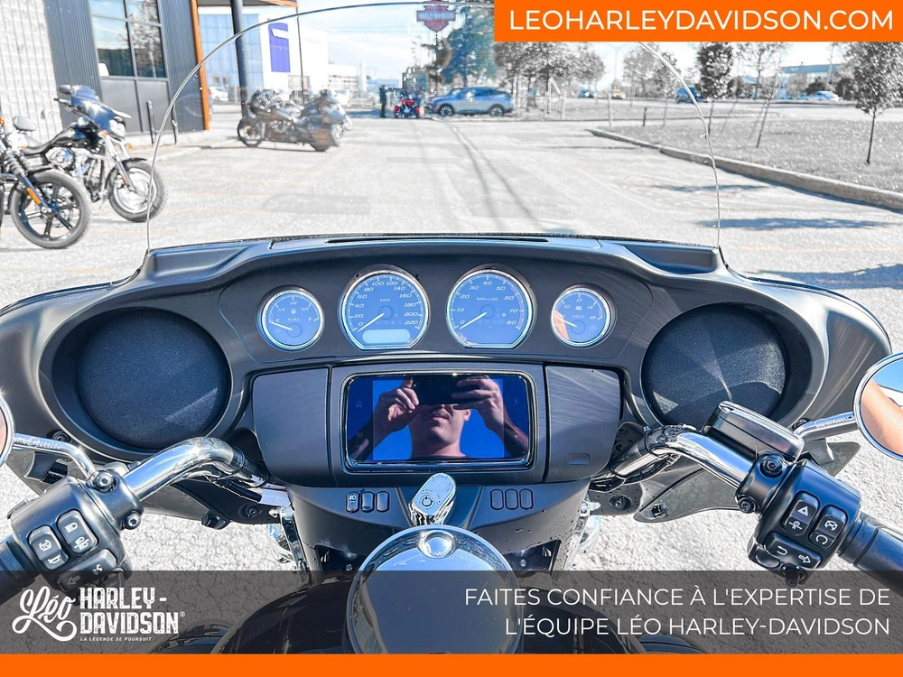 Harley-davidson Flhtcutg Tri Glide Ultra 2022 alt