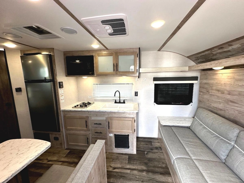 Gulfstream 197bh Amer-lite 2024 alt