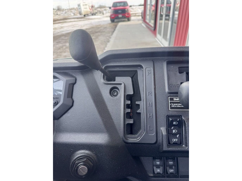 2025 Honda Pioneer 1000-5p Trail alt
