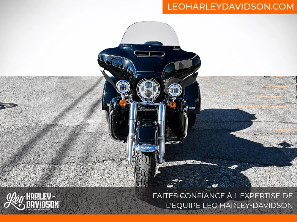 Harley-davidson Flhtcutg Tri Glide Ultra 2022 alt