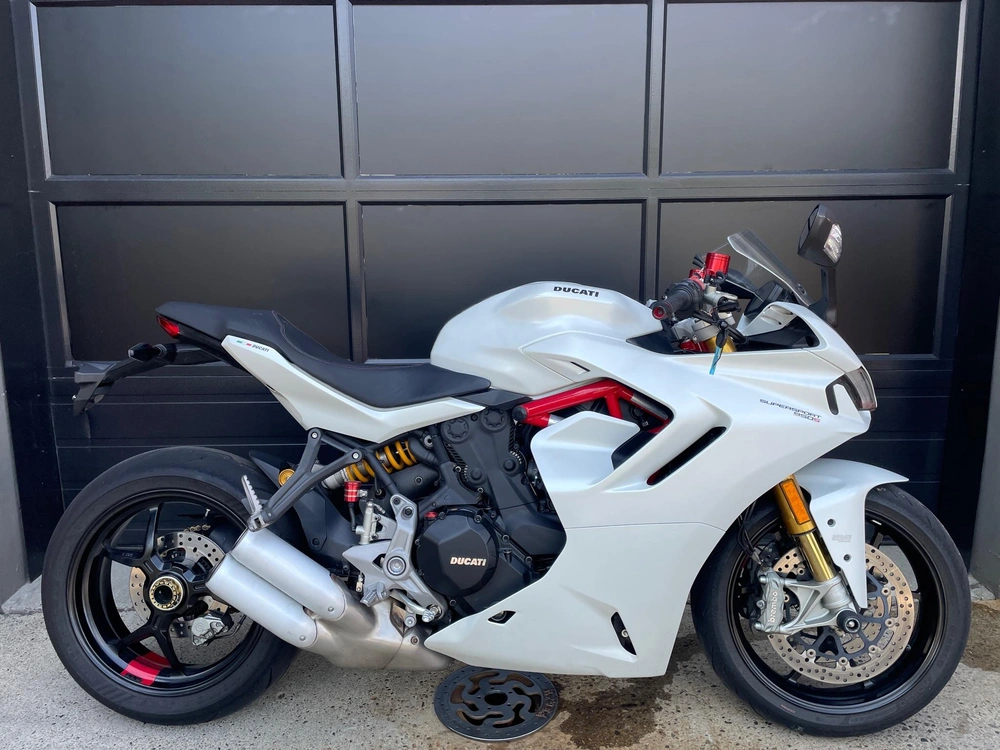 2021 Ducati Supersport S 950 alt