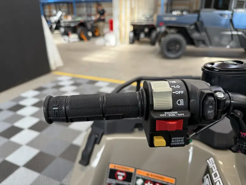2026 Polaris Sportsman 570 Eps Desert Sand alt