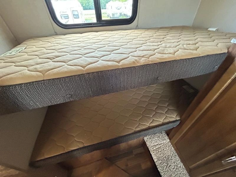 Coachmen Chaparral 29bh 2019 alt