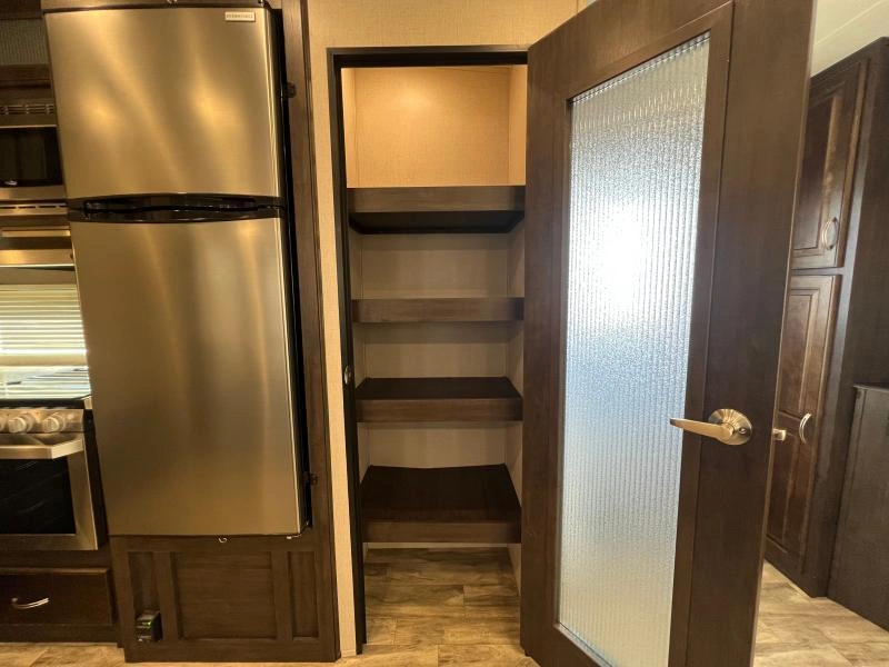 Shasta Phoenix 25mk 2019 alt