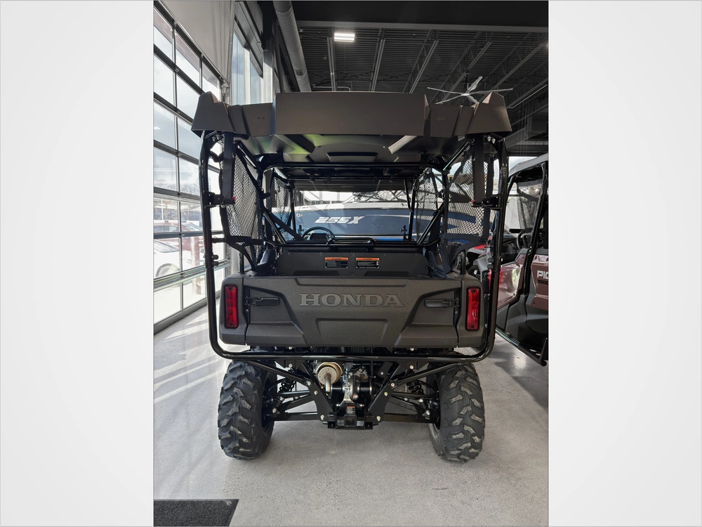 2026 Honda Pioneer 700-4p Dlx alt