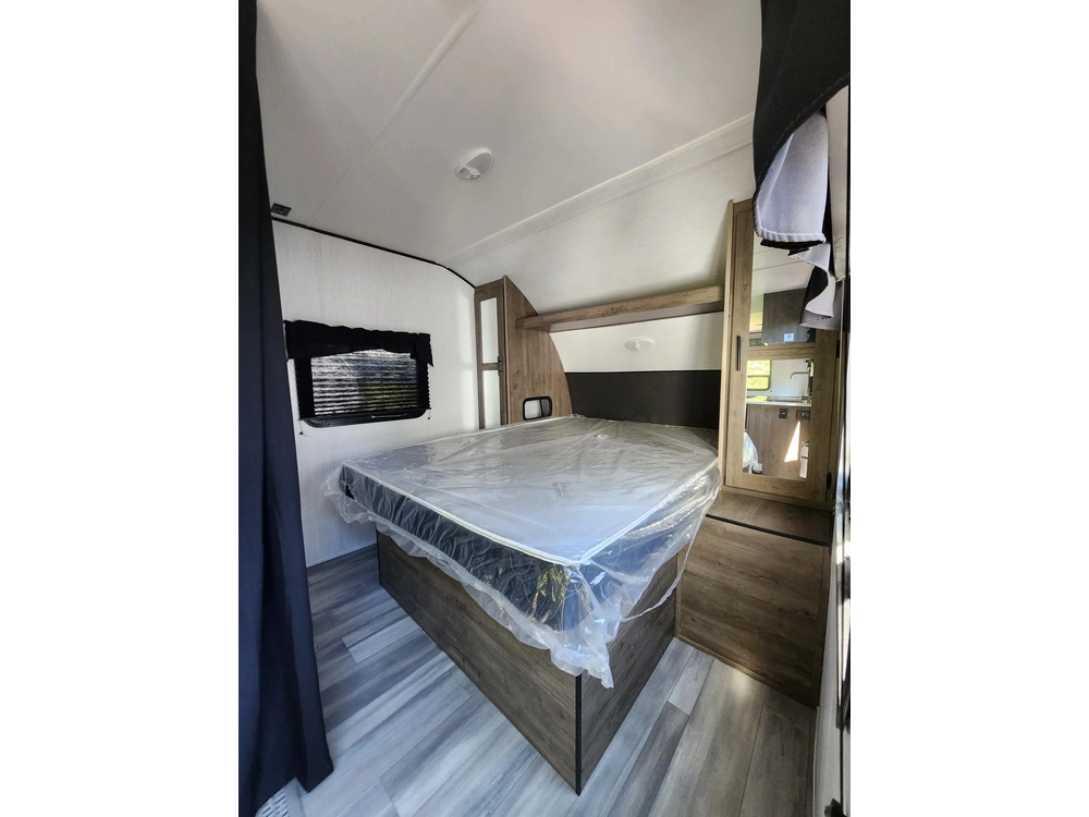 Heartland Rv Pioneer 210 Rd 2022 alt