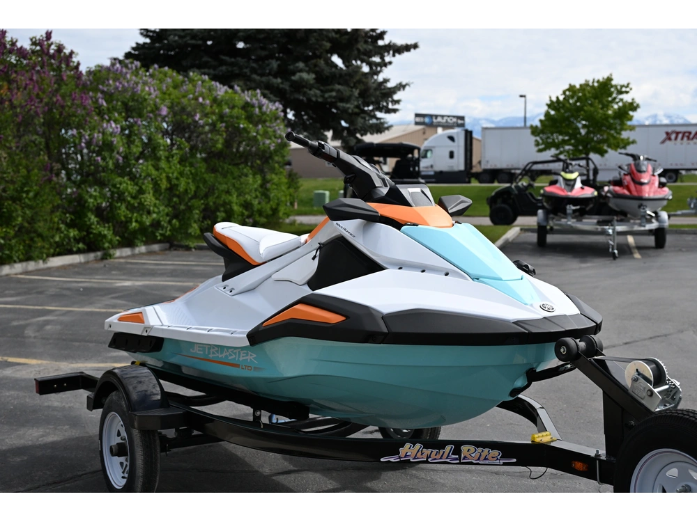 2026 Yamaha Jetblaster Ltd alt