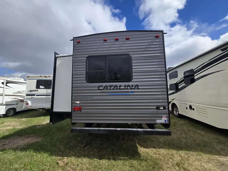2023 Coachmen Catalina 39FKTS thumbnail 5