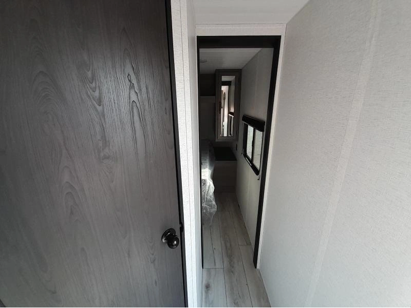 Keystone Rv Hideout 291br 2025 alt
