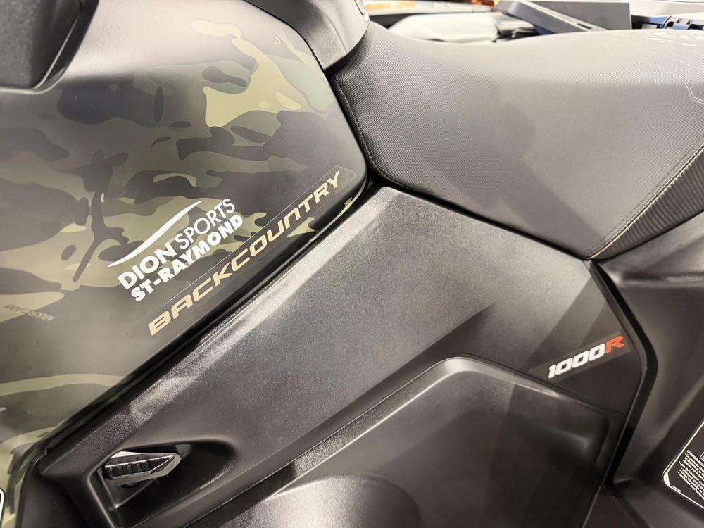 Can-am Outlander Backcountry 1000r 2026 alt