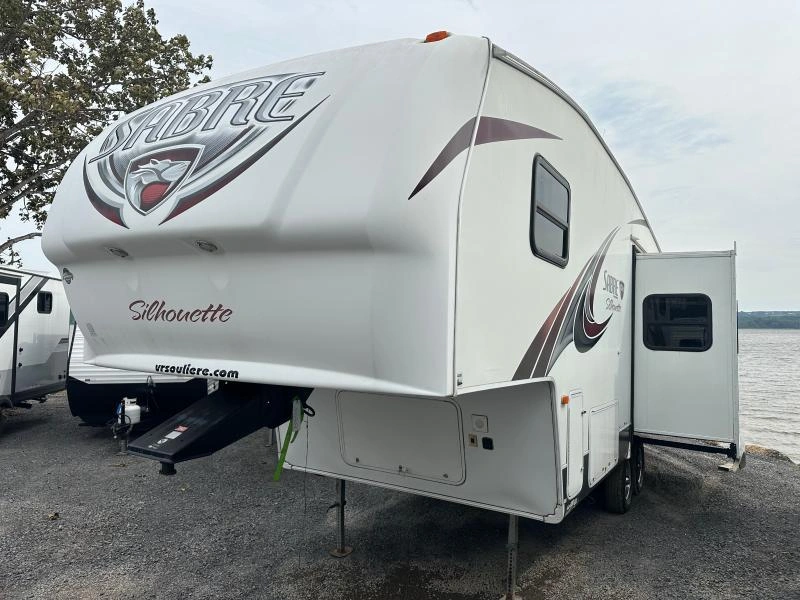 2013 Palomino Sabre 250rlfd alt