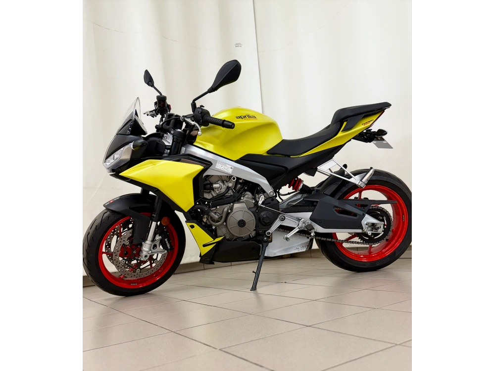 2020 Aprilia Tuono Factory alt