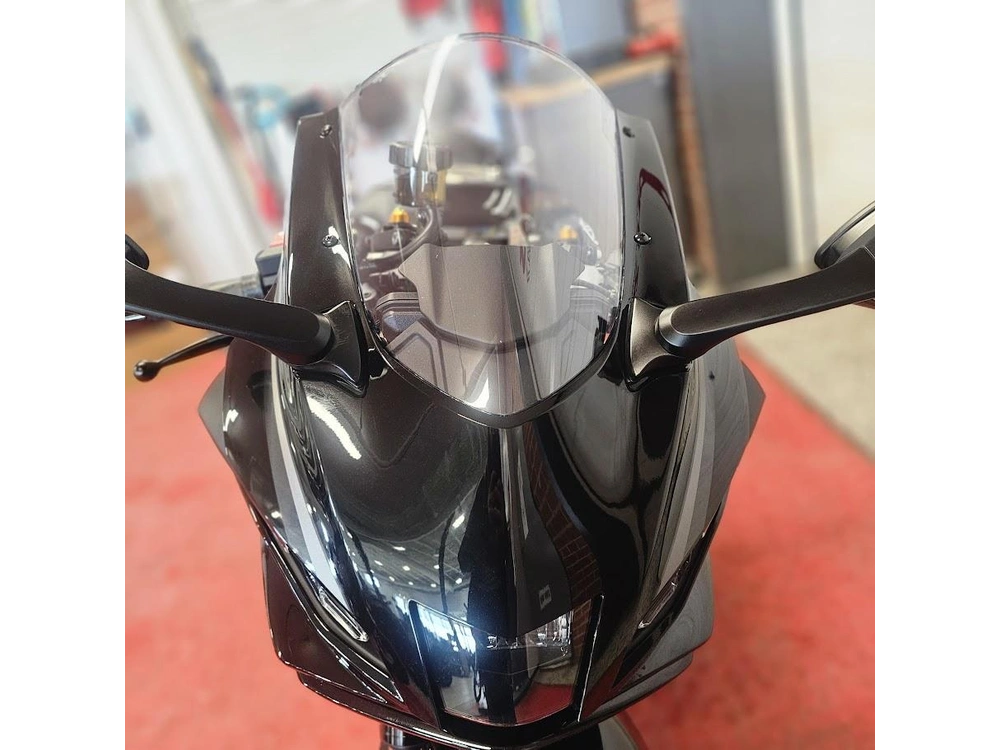 2026 Yamaha Yzf R7 alt