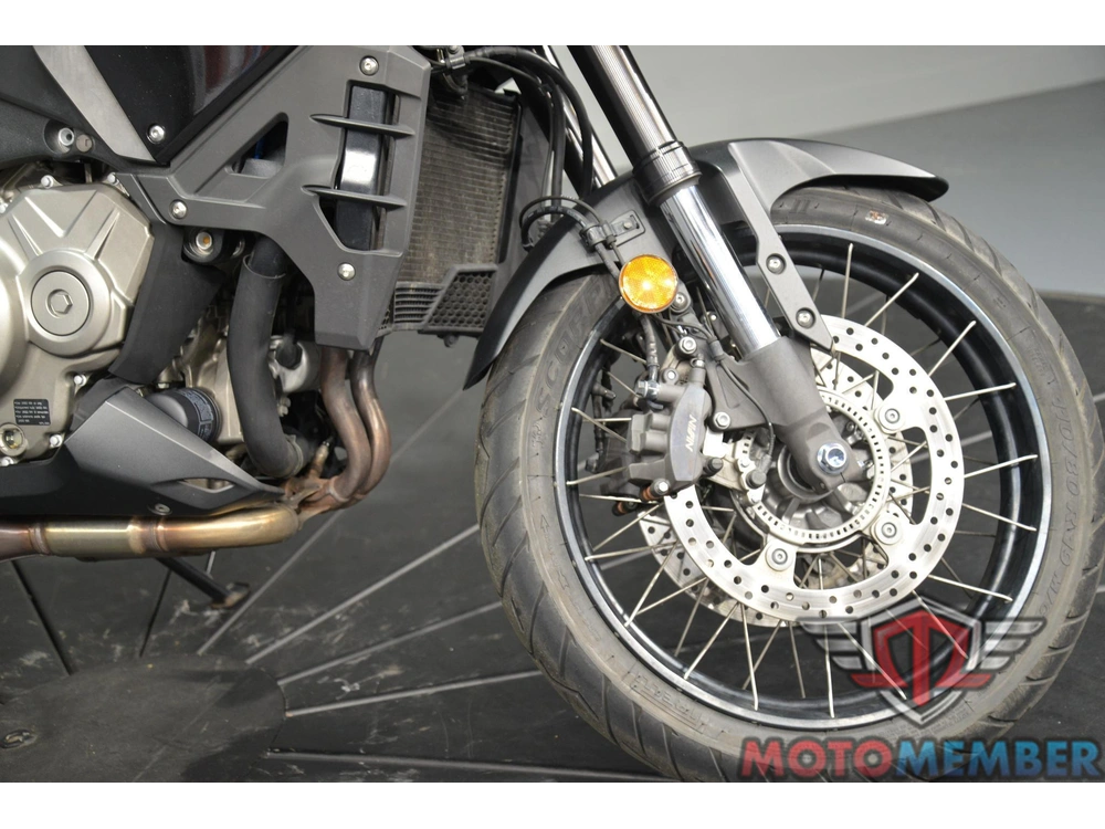 2016 Honda Vfr1200x alt