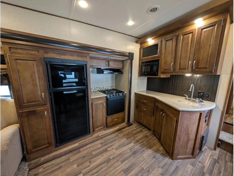 Coachmen Chaparral 29rls 2016 alt