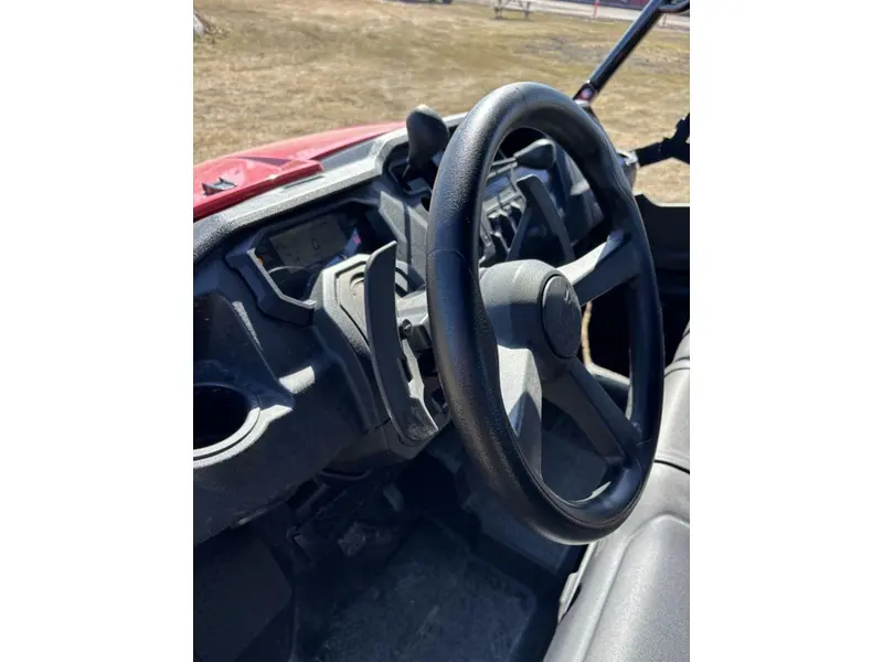 2025 Honda Pioneer 1000-5P DLX thumbnail 11
