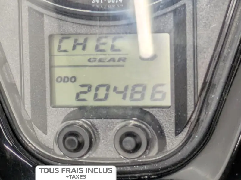 2015 Suzuki Boulevard C90T thumbnail 11