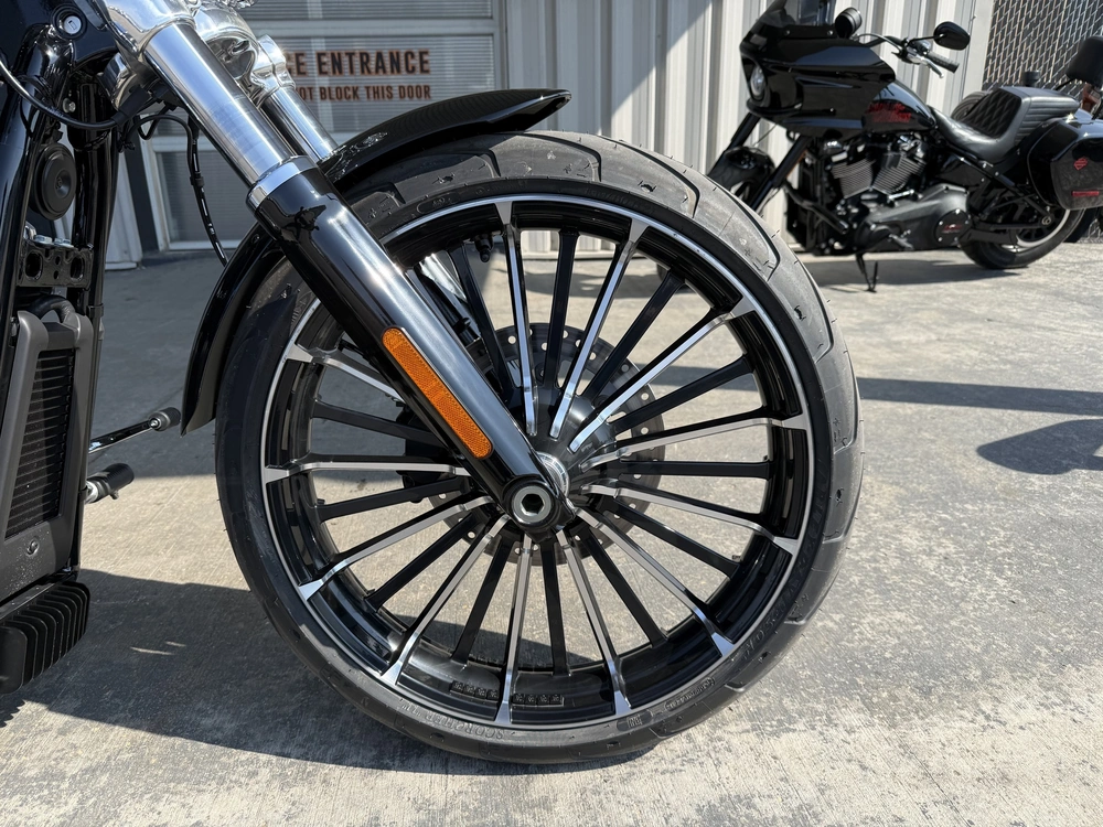 2026 Harley-davidson Breakout alt