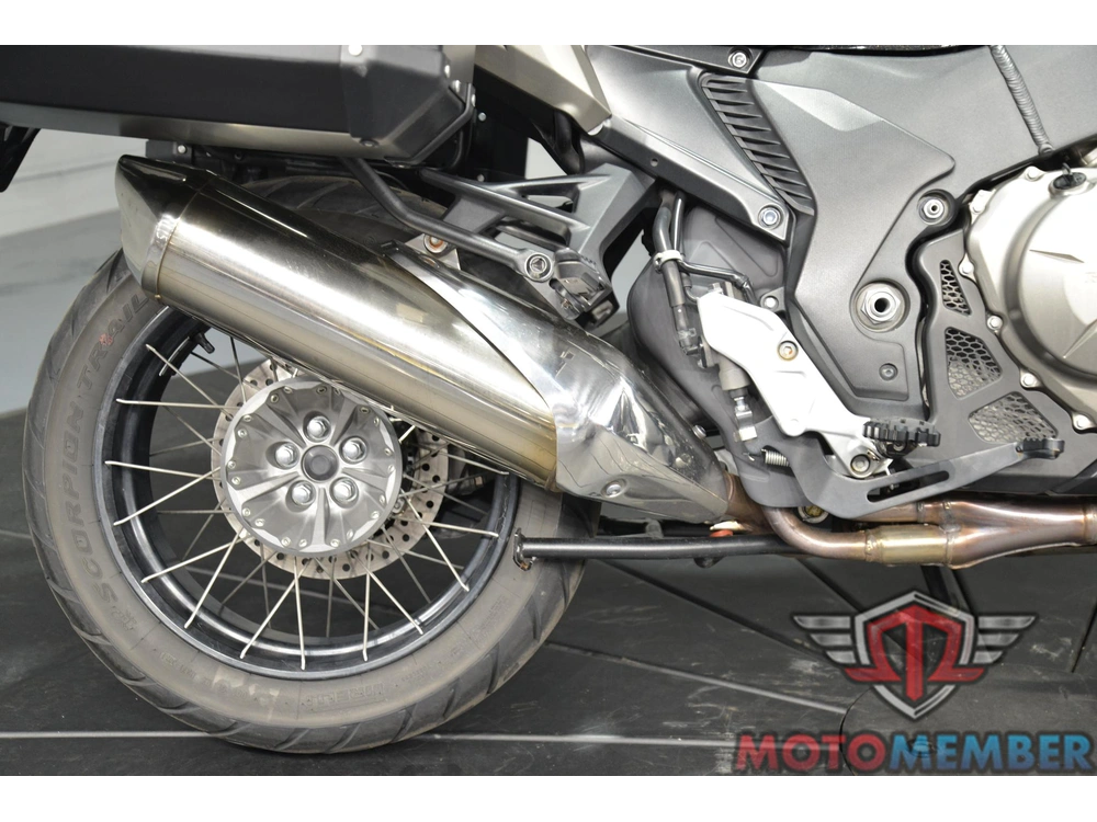 2016 Honda Vfr1200x alt