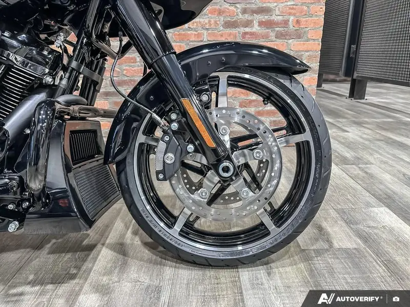 2026 Harley-Davidson ROAD GLIDE thumbnail 6
