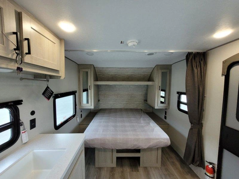 Coachmen Catalina 211bh 2026 alt