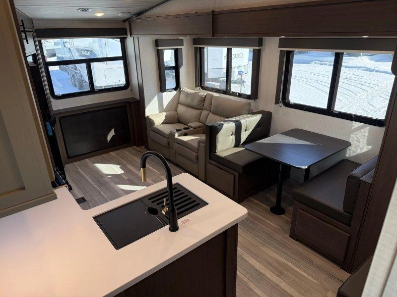 Keystone Rv Cougar 2400re 2026 alt