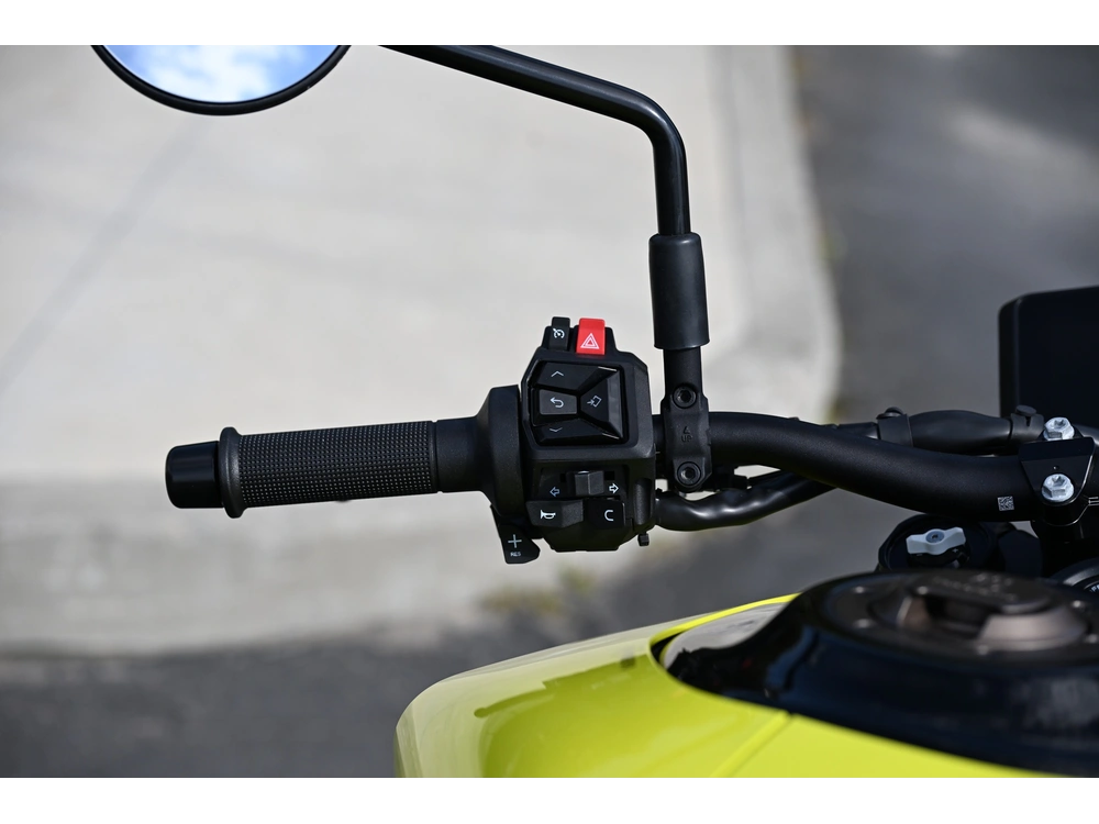 2026 Husqvarna Vitpiln 801 alt