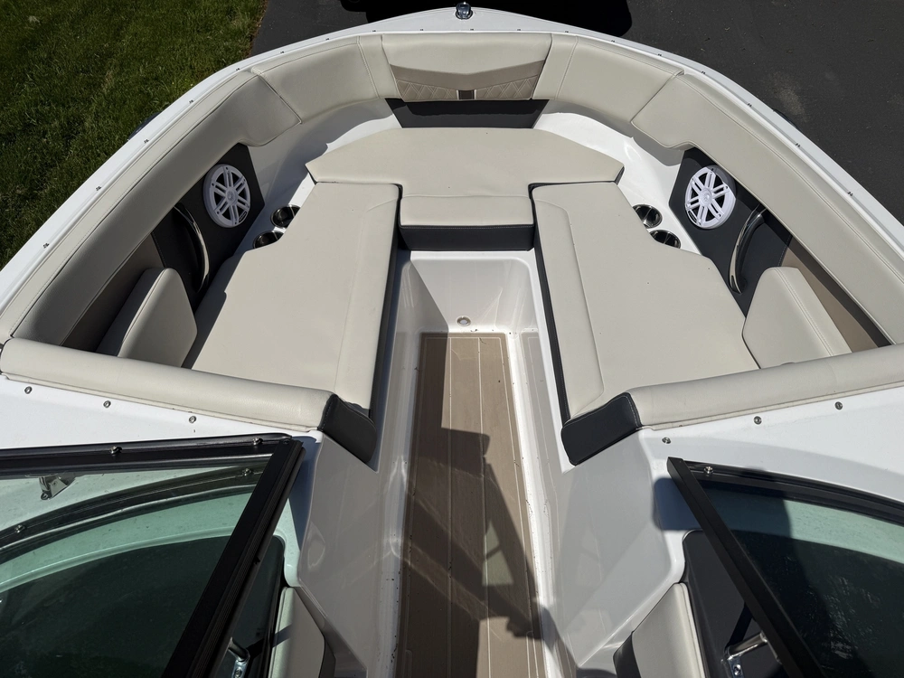 2025 Monterey Boats M20 Series alt