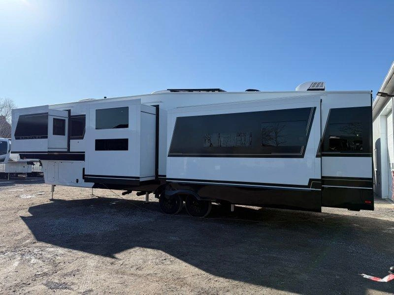 2026 Brinkley Model Z Z3610 alt